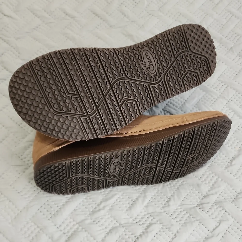 Chaco suede chukka